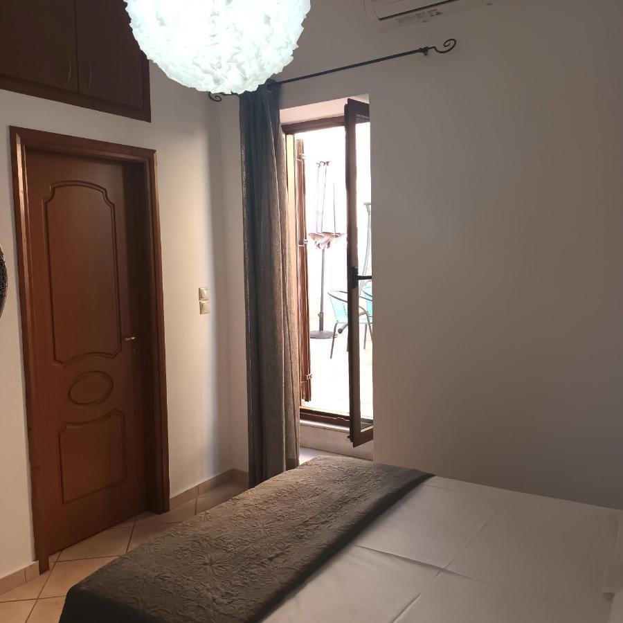 Estrella Mamouth Studio Chrissi Akti Chania Exterior foto