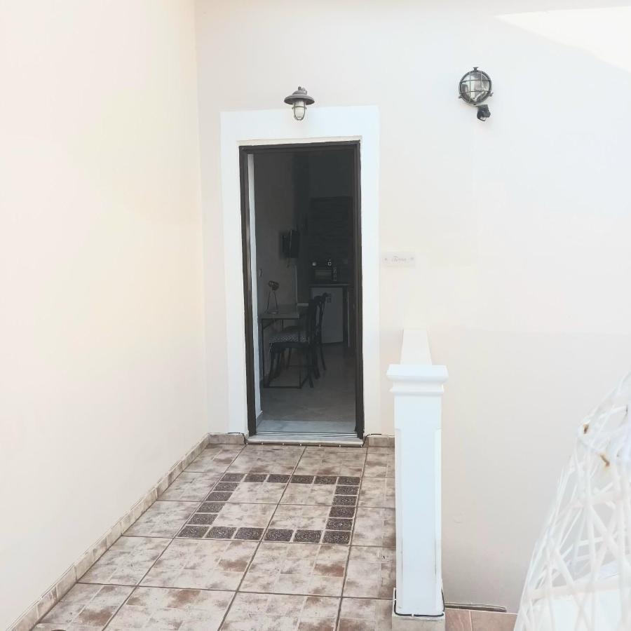 Estrella Mamouth Studio Chrissi Akti Chania Exterior foto